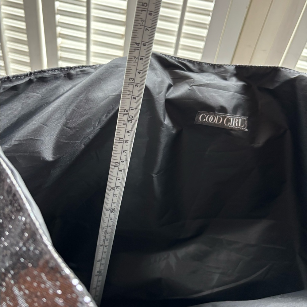 Carolina Herrera-Good Girl Glitter Tote Bag Shopper Overnight Bag ~Black/Silver - Picture 8 of 8